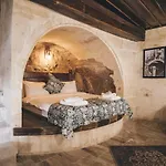 Tale Cave Szálloda