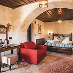 Tale Cave
