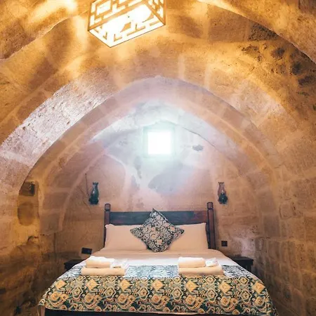Hotel Tale Cave *