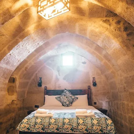 Hotel Tale Cave *