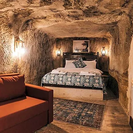 Tale Cave *